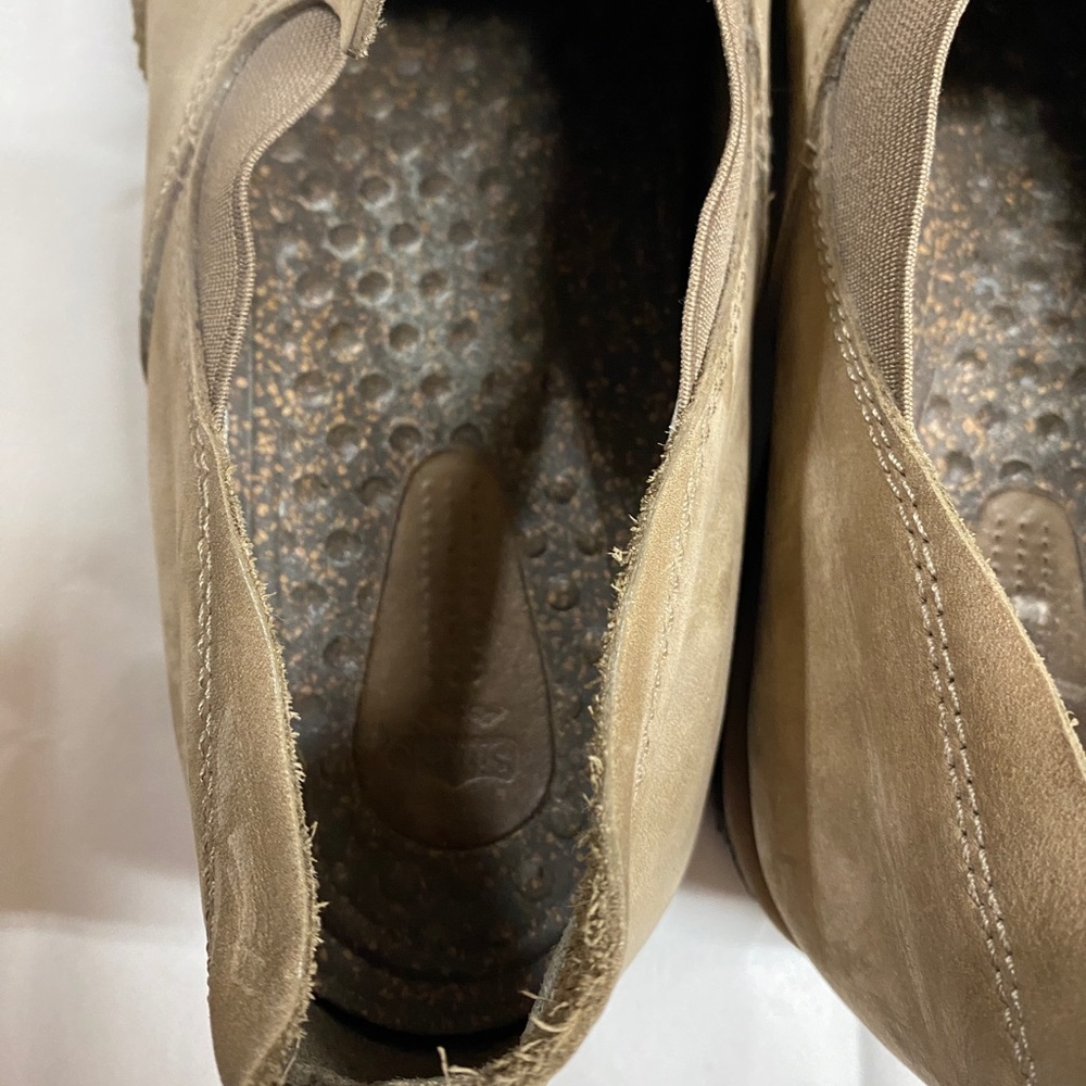 Simple Chukka Boots - Picture 5 of 14